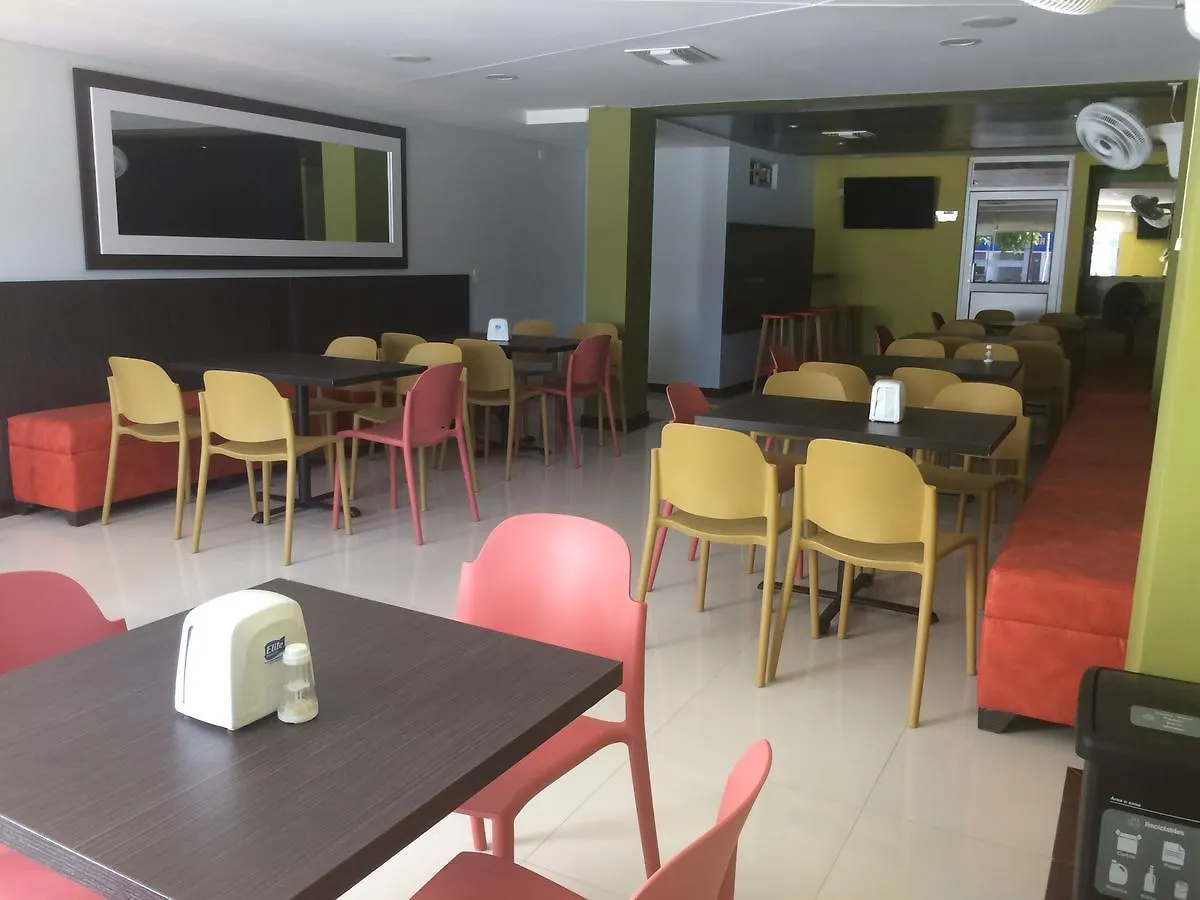 **  Hotel 56 Avenue Plaza Barranquilla  Colombia